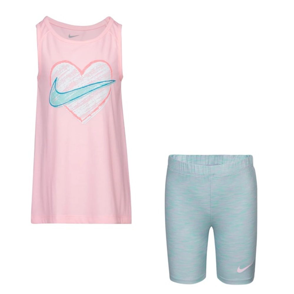 Nike cute neon green heart 💚 leggings set